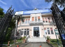 Genova,  giovane donna in fuga dall'ospedale con la figlia neonata, le tracce portano verso la Francia