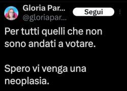 Gli italiani bombardati di referendum non sono andati al mare, si sono salvati dell'ennesima balordaggine autoritaria
