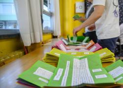 Varese, frase choc della scrutatrice al seggio del referendum: "I trans sono scarti da eliminare", lei nega: "Parlavo del trasloco a casa"