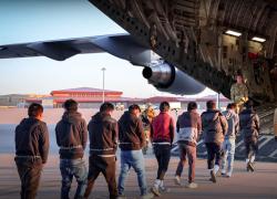 Trump militarizza lo scontro sugli immigrati per colpire i nemici politici e guadagnare nell'opinione pubblica