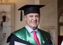 Generali, Philippe Donnet riceve l’MBA Honoris Causa da MIB Trieste, simbolo di leadership, sostenibilità e innovazione globale