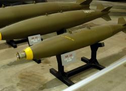 Gaza, la bomba mk82 americana sganciata sul bar al-Baqa, ordigno a caduta libera con 87 kg di esplosivo Tritonal e dal peso di 230 kg