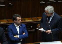 Ius scholae, Tajani riapre,  Barelli (FI) attacca la Lega: "Ignoranti, almeno leggete il testo", Salvini li liquida: "Non è priorità"