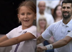 Djokovic, balletto virale con la figlia Tara a Wimbledon dopo la vittoria contro Kecmanovic: ecco cos'è il Pumpaj - VIDEO