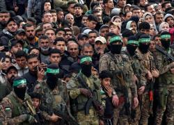 Gaza, Hamas tende la mano a Israele: "Pronti a accordo per fine guerra e rilascio ostaggi", ma Tel Aviv rifiuta e continua a distruggere Striscia