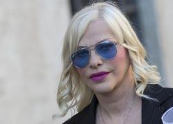 Taglio vitalizi, Ilona Staller “Cicciolina” fa ricorso: “Voglio 10mln di € di risarcimento, con 1000 al mese non vivo dignitosamente”