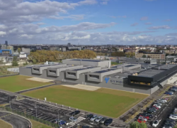 Stellantis, stop alla tecnologia a idrogeno, sospesi i veicoli Pro One; il Gruppo lascerà Symbio, la JV con Michelin e Forvia