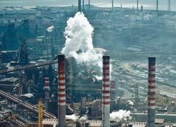 Ex Ilva, stabilimento salvo in attesa del piano di decarbonizzazione e dopo riapertura gara per la vendita, Urso: "Approvata AIA"