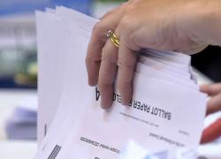 Uk, diritto di voto esteso anche ai 16enni a partire da elezioni 2029, governo: “A quell’età si può già lavorare, pagare tasse e arruolarsi”