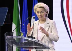 Sanzioni alla Russia, Ue vara 18esimo pacchetto contro Mosca: tra le misure anche divieto di transazioni relativo a gasdotto Nord Stream 1 e 2