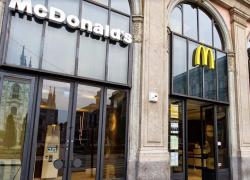 McDonald’s, alcuni ristoranti di Milano premiati dall’Agenzia ONU per i Rifugiati per l’impegno a favore dell’integrazione lavorativa