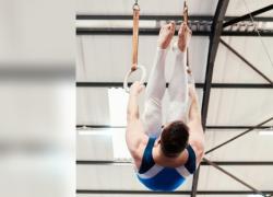 L'ultimo video di Lorenzo Bonicelli, il ginnasta 23enne in coma dopo la caduta dagli anelli alle Universiadi di Essen