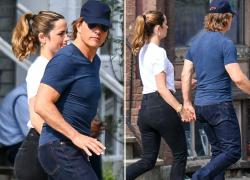 Tom Cruise e Ana de Armas stanno insieme, paparazzati mano nella mano in Vermont di ritorno dal concerto degli Oasis a Londra - FOTO