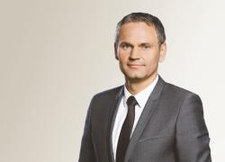 Porsche, nel 1H 2025 utile netto a 780 milioni (-71%): tagliate le stime annuali; Blume: "Non è una tempesta passeggera"