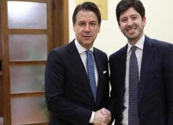 Ma Conte e Speranza dormono benissimo (se non per il rimpianto di non essere ancora a capo di un potere repressivo e sciagurato)