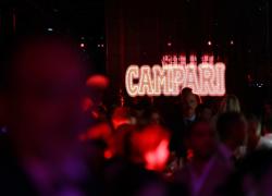 Campari e Venezia, un connubio sempre più stretto in occasione della 82. Mostra Internazionale d’Arte Cinematografica – La Biennale di Venezia