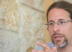 Usa, Retsef Levi alla guida del gruppo su vaccino Covid del CDC: "Sono scettico nei confronti dei sieri mRna, portano a morte improvvisa"