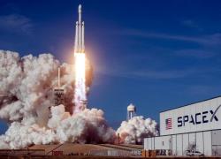 SpaceX, completato con successo il decimo volo di Starship: test decisivo per Luna, Marte e missioni future