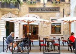 Roma, rimandato al 22 settembre sfratto Caffè Greco in via dei Condotti, Pellegrini: "Ospedale Israelitico ha rifiutato tutte nostre offerte"