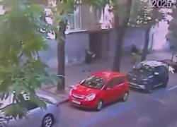 Ucraina, ucciso a Leopoli Andriy Parubiy: ex presidente della Verkhovna Rada assassinato con 8 colpi di arma da fuoco da finto corriere Glovo