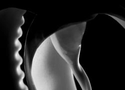 L'occhio ermetico del Fauno tra i veli chiaroscurali di Cibele: cioè l'opera fotografica neoclassica-barocca di Gabriele Germano