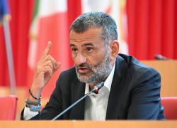 Regionali Puglia, l'ex sindaco di Bari Antonio Decaro candidato del csx con Vendola (Avs) in lista, per il cdx ipotesi Gemmato