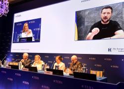 Vladimir Zelensky al Forum di Cernobbio, ovvero dell'abisso che si spalanca davanti a tutti noi