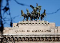 Firenze, Cassazione: "Presenza minori o disabili non impedisce sfratto", proprietaria di immobile occupato per 5 anni risarcita con 180mila euro