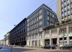 Il TWIGA apre a Milano nell'ex William's, night club con spogliarelliste ed entraîneuse degli anni '70, l'inaugurazione il 23 settembre