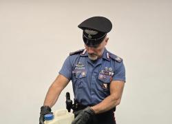 Napoli, durante la notte 78enne prova a dare fuoco con la benzina all'appartamento dei vicini mentre dormono, ustionata una donna incinta di 38 anni
