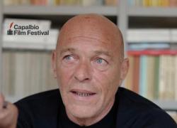 Capalbio Film Festival, Stefano Bises riceve il premio alla sceneggiatura. L’inaugurazione della mostra RAP Tribù di Chiara Rapaccini 