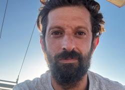 "Scendo qui, fratelli": il fotoreporter Niccolò Celesti molla la Global Sumud Flotilla  prima del naufragio (mentale)