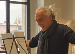 Addio all'attore Federico Grassi, morto a 62 anni per una malattia fulminante l'ex direttore artistico dell'Officina Anacoleti