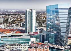 Intesa Sanpaolo: oltre 900 mld € di risparmi dei clienti, il Wealth Management genera il 42% dei profitti del Gruppo