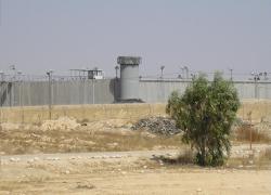 Global Sumud Flotilla, attivisti trasferiti in carcere israeliano Ketziot, Ong: "Vivranno l'inferno, è famoso per violazioni diritti umani"
