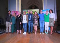 Grande successo per il libro  ‘Lasciato Indietro’ di Dino Tropea:: Riccardo Ferrero e l’autore celebrano resilienza, letteratura e impegno sociale tra arte e memoria