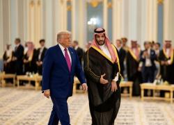 Petrolio, l’OPEC+ aumenta la produzione di 137.000 barili al giorno, il cartello cede alle pressioni di Trump e si allinea alla Russia evitando spinte al ribasso sui prezzi