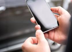 Florida, 13enne arrestato dopo aver chiesto a ChatGPT "come uccidere il mio amico" su telefono scolastico, lui: "Stavo scherzando"