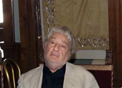 Addio a Paolo Bonacelli, morto "improvvisamente" a 88 anni l'attore che recitò con Roberto Benigni in "Non ci resta che piangere" e "Johnny Stecchino"