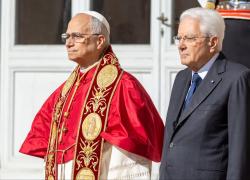 Roma, prima visita ufficiale di Papa Leone XIV al Quirinale, Mattarella: "Due popoli due Stati unica via", pontefice: "Costruiamo pace" - VIDEO