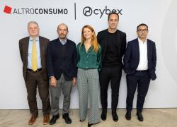 CYBEX e Altroconsumo, i risultati dell'indagine; 32% dei genitori non usa correttamente i seggiolini, il 57% non allaccia la cintura dei figli