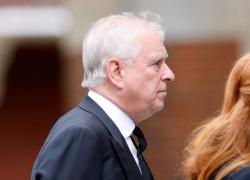 Gli infiniti scandali del principe Andrea e della ex moglie Sarah Ferguson. Non pagano l'affitto del Royal Lodge, la residenza in cui vivono da 22 anni