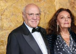 Diane von Furstenberg festeggia 50 anni di amore con il suo secondo marito, Barry Diller, che ha recentemente rivelato di essere gay nel suo libro di memorie "Who Knew"