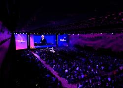 Intersections 2025 porta a Milano la co-intelligenza creativa; oltre 300 speaker e incontri su comunicazione, marketing e intelligenza artificiale 