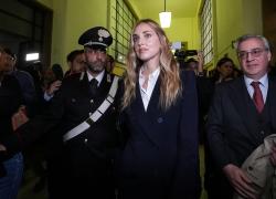 Chiara Ferragni in Tribunale per il processo sul Pandoro Gate: "Momento difficile della mia vita"; poi si allontana dalle telecamere - VIDEO