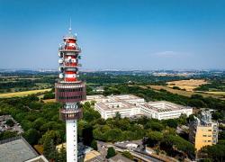 FiberCop sigla partnership con FMC GlobalSat e MTNSat per sviluppare soluzioni ibride fibra-satellite e portare connettività nelle aree remote d’Italia