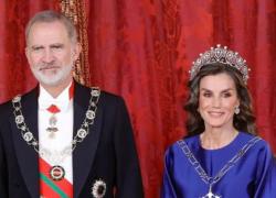 La tiara indossata dalla Regina Letizia per la cena di gala in onore del Sultano dell’Oman è uno dei pezzi più antichi della collezione reale spagnola 