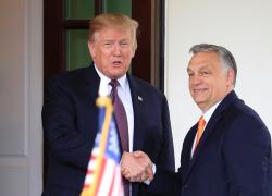 Incontro Trump-Orbán alla Casa Bianca, tolte a Ungheria sanzioni su acquisto petrolio e gas russi, in cambio l’acquisto di armi Usa per $700mln