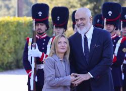 Vertice Meloni-Rama a Roma, firmati 15 accordi per oltre €3mld l’anno: dai centri immigrazione all’energia, sul tavolo anche ingresso Albania in Ue