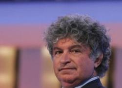 Dottor Tirelli la spara: "Droga responsabile di malori improvvisi e nei giovani, molti ne fanno uso da lockdown", ma non indaga vaccino Covid